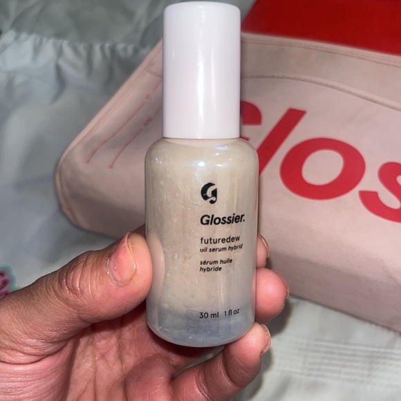 GUC GLOSSIER BUNDLE.♥️♥️ - Picture 3 of 10